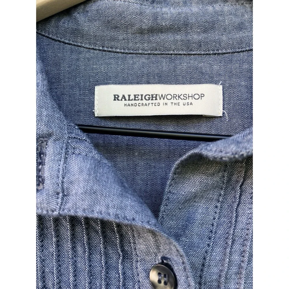 Raleigh Denim Workshop Tuxedo Shirt Sz M 100% Cotton Chambray Pleated Front USA - Picture 2 of 7